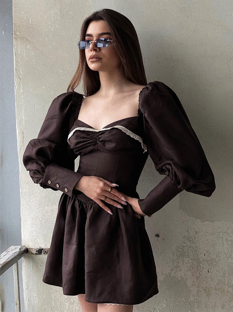 Beautifully Finished Dress in a Timeless Design