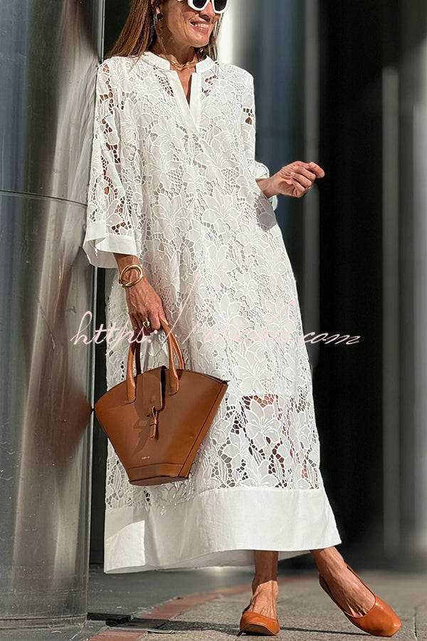 Beautifully Finished Dress in a Timeless Design