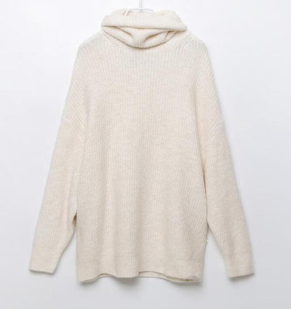 Effortlessly Elegant Sweater with a Timeless Design