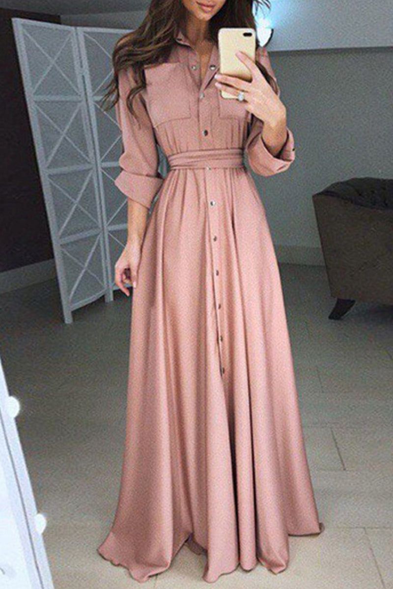 Well Tailored Dress with a Graceful Silhouette