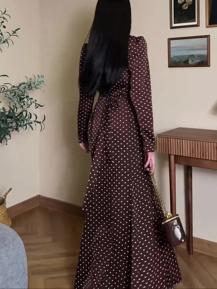 Polished Dress with an Effortless Classic Look