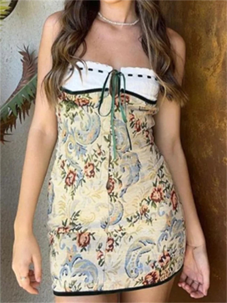 Classic Vintage & Enduringly Stylish Dress