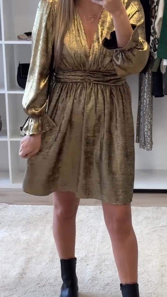 Polished Dress with an Effortless Classic Look
