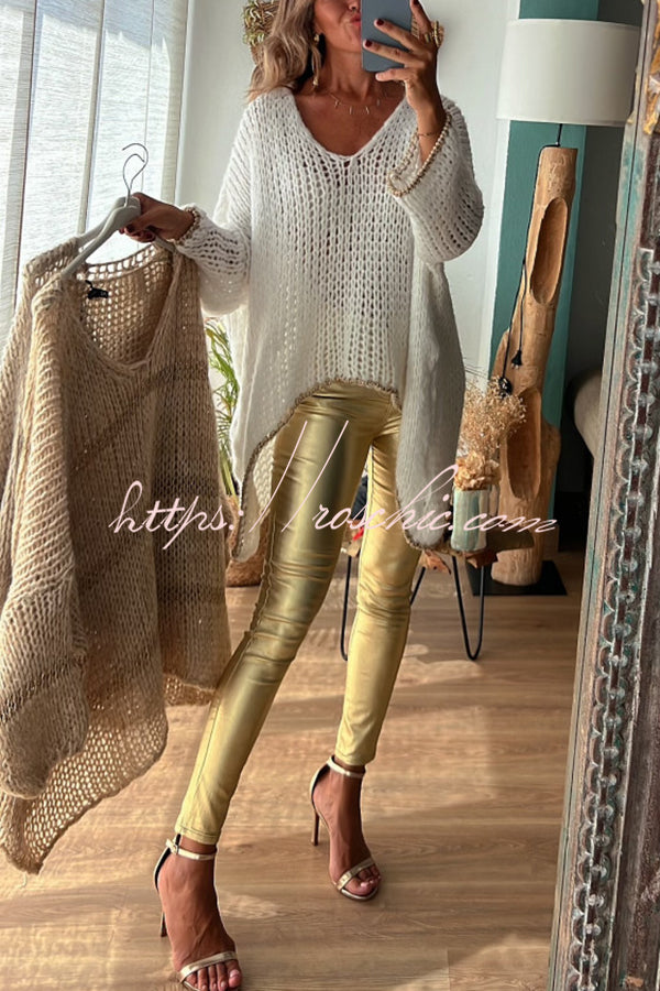 Well Tailored Sweater with a Graceful Silhouette