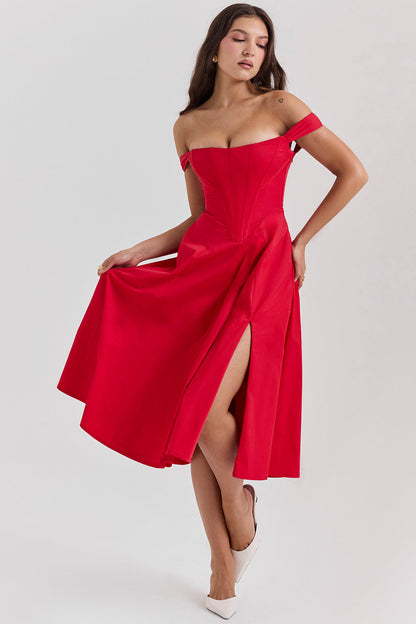 Beautifully Finished Dress in a Timeless Design
