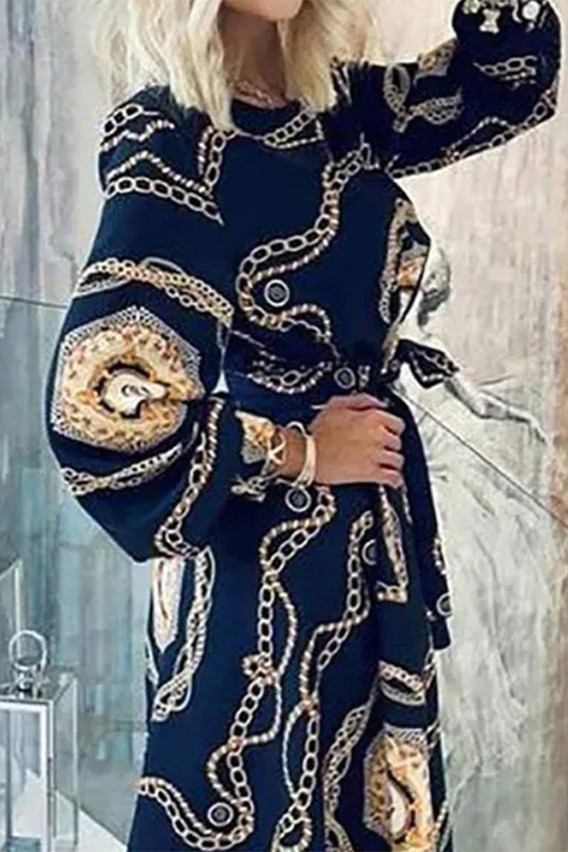 Classic Vintage & Enduringly Stylish Dress