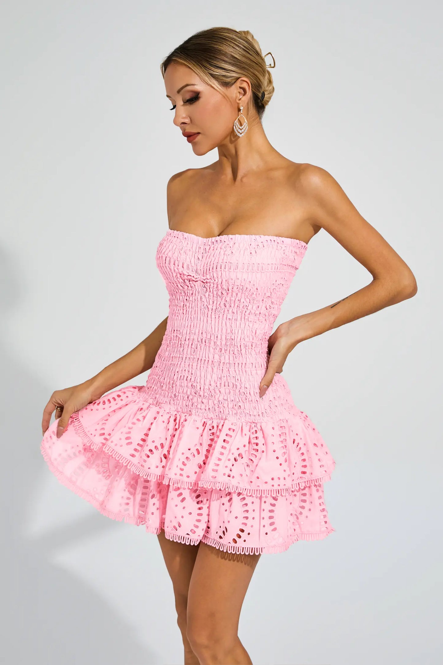Classic Vintage Dress with a Flattering Fit