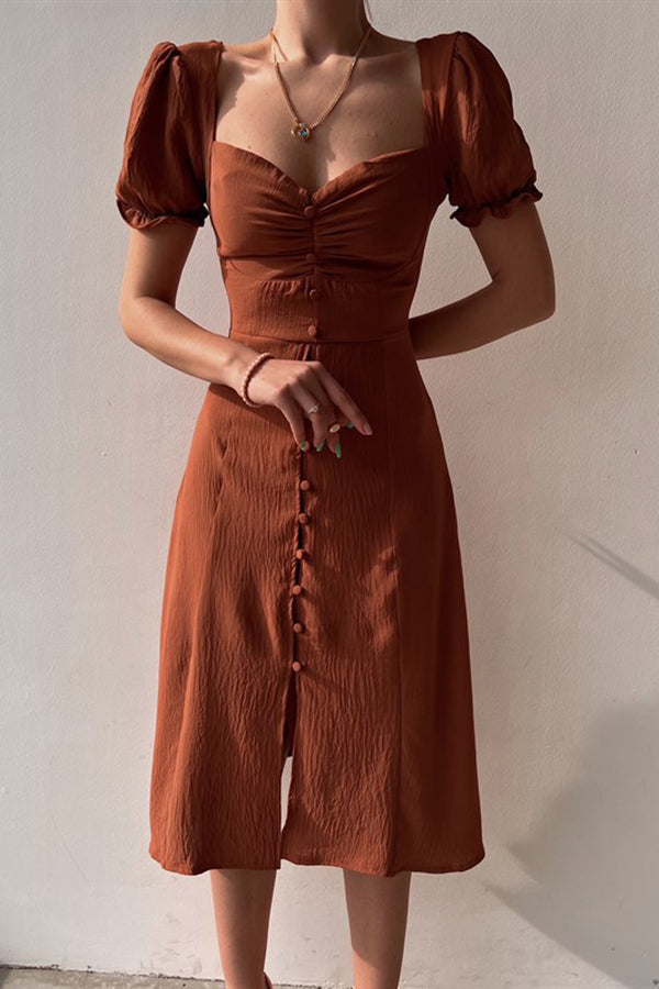 Effortlessly Elegant Dress with a Timeless Design