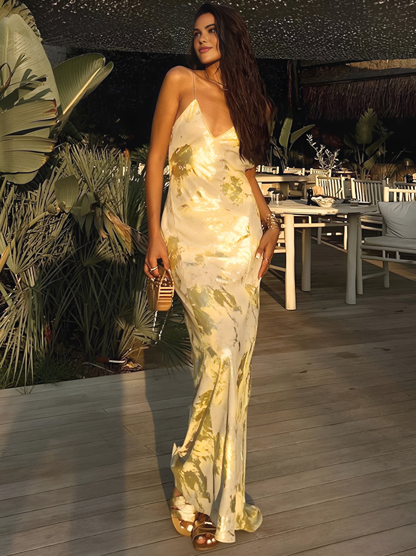 Sophisticated Dress with a Clean Classic Look