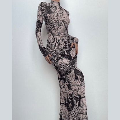 Well Tailored Dress with a Graceful Silhouette