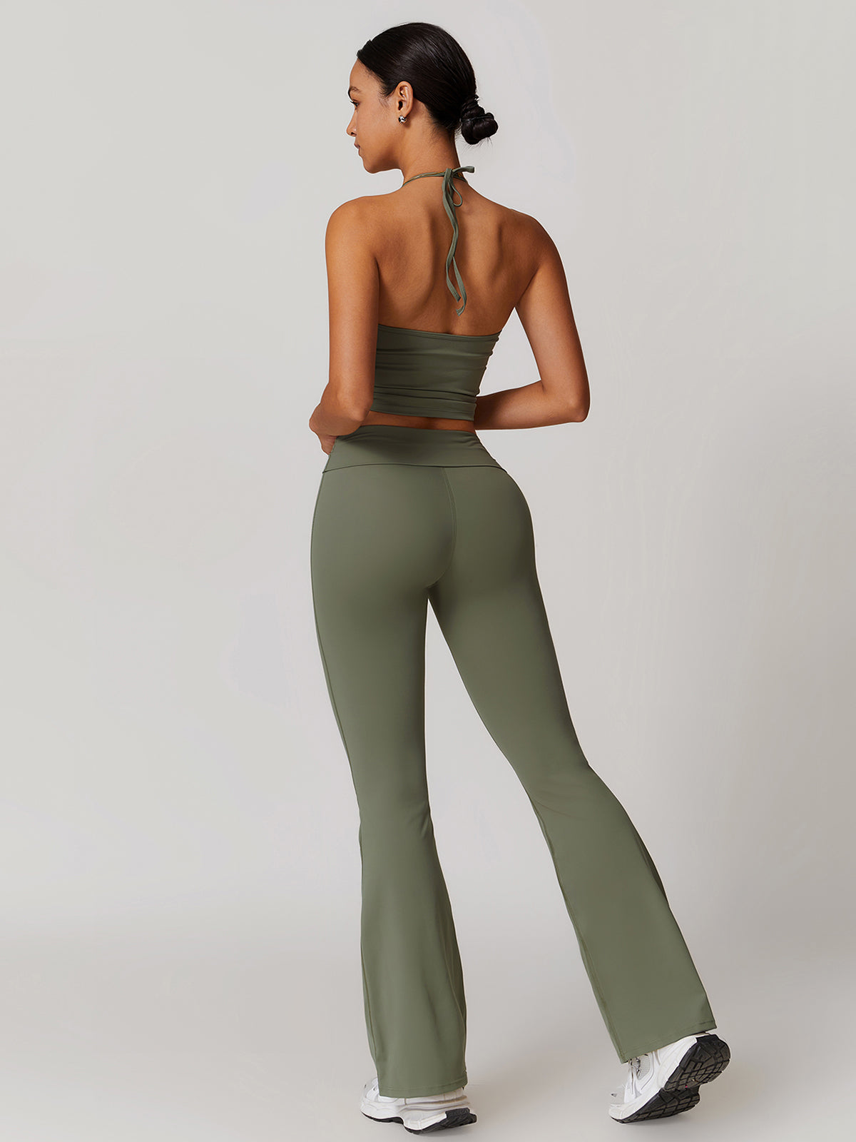 A Vintage Style Pants with Delicate Timeless Details