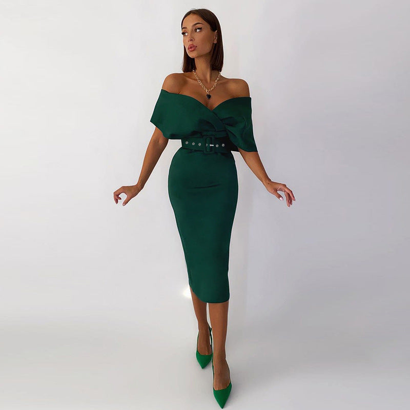 Classic Vintage Dress with a Flattering Fit