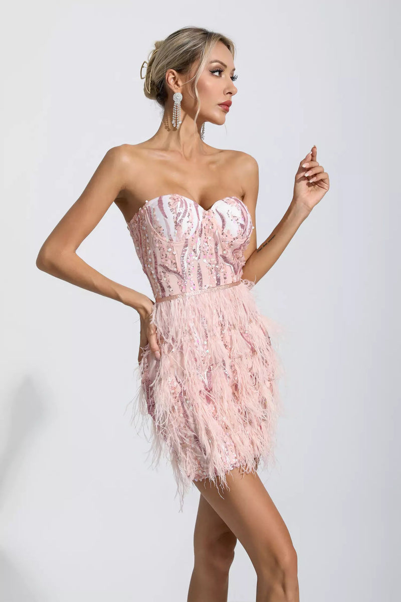 Beautifully Finished Dress in a Timeless Design