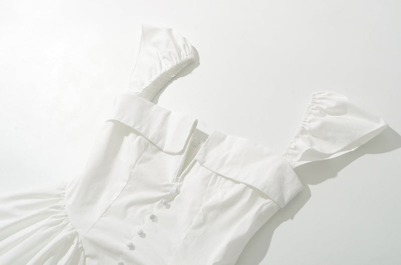 Well Tailored Dress with a Graceful Silhouette