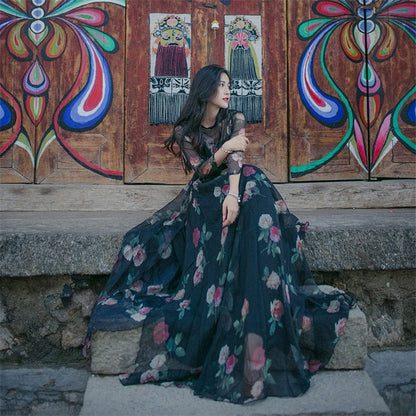 Well Tailored Dress with a Graceful Silhouette