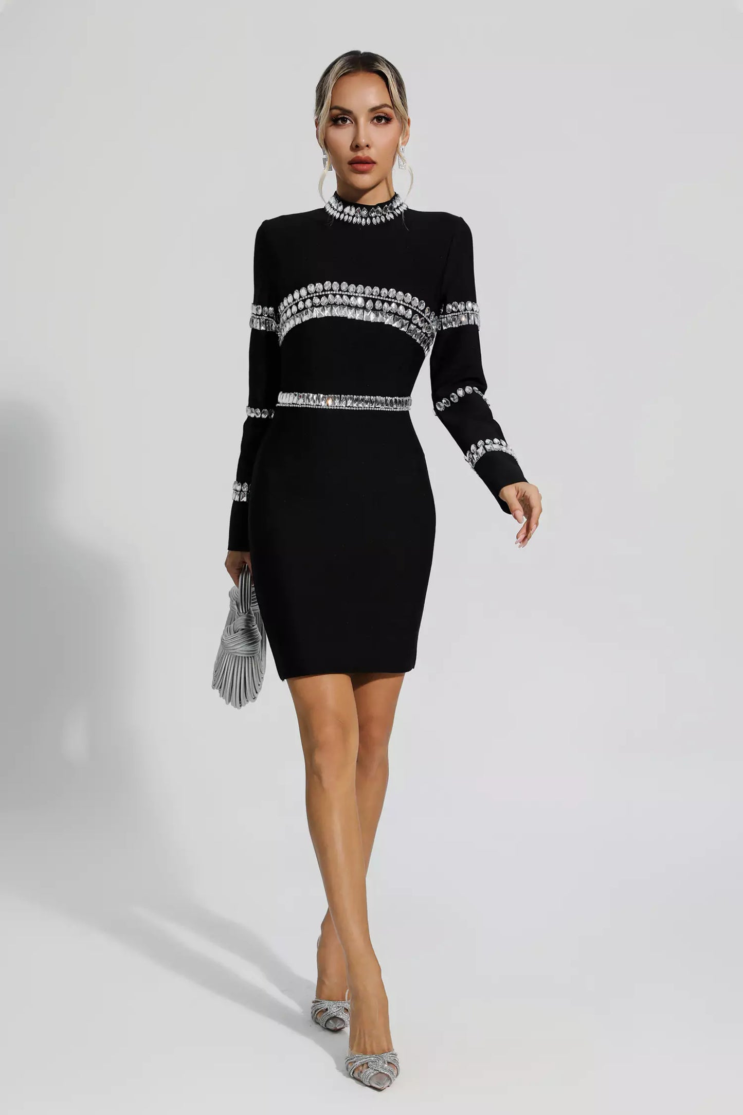 Beautifully Finished Dress in a Timeless Design