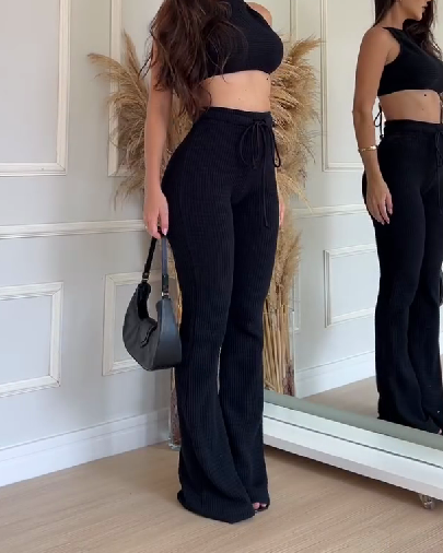 Beautifully Finished Pants in a Timeless Design