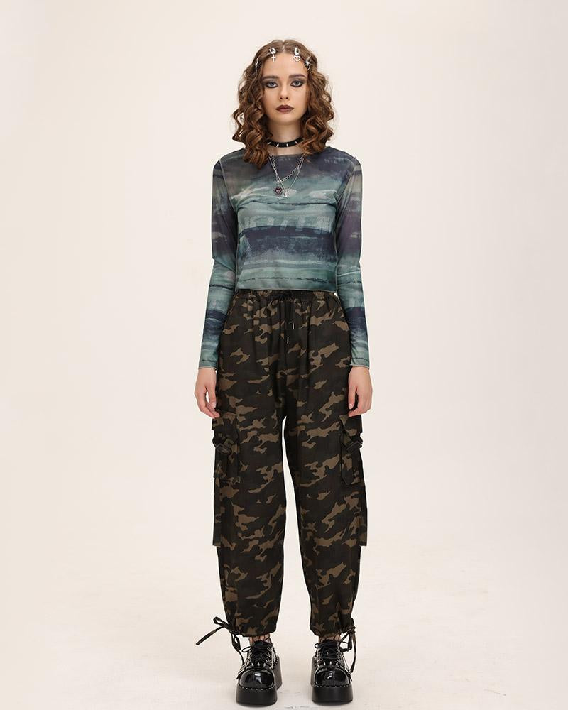 Elegantly Styled Pants for Everyday Wear