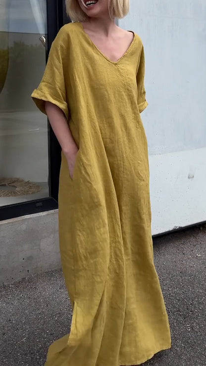 Classic Vintage Dress with a Flattering Fit