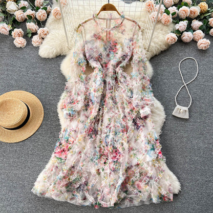 Well Tailored Dress with a Graceful Silhouette
