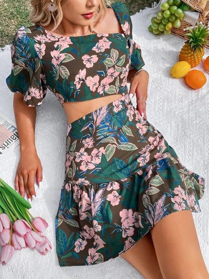 Effortlessly Elegant Top with a Timeless Design