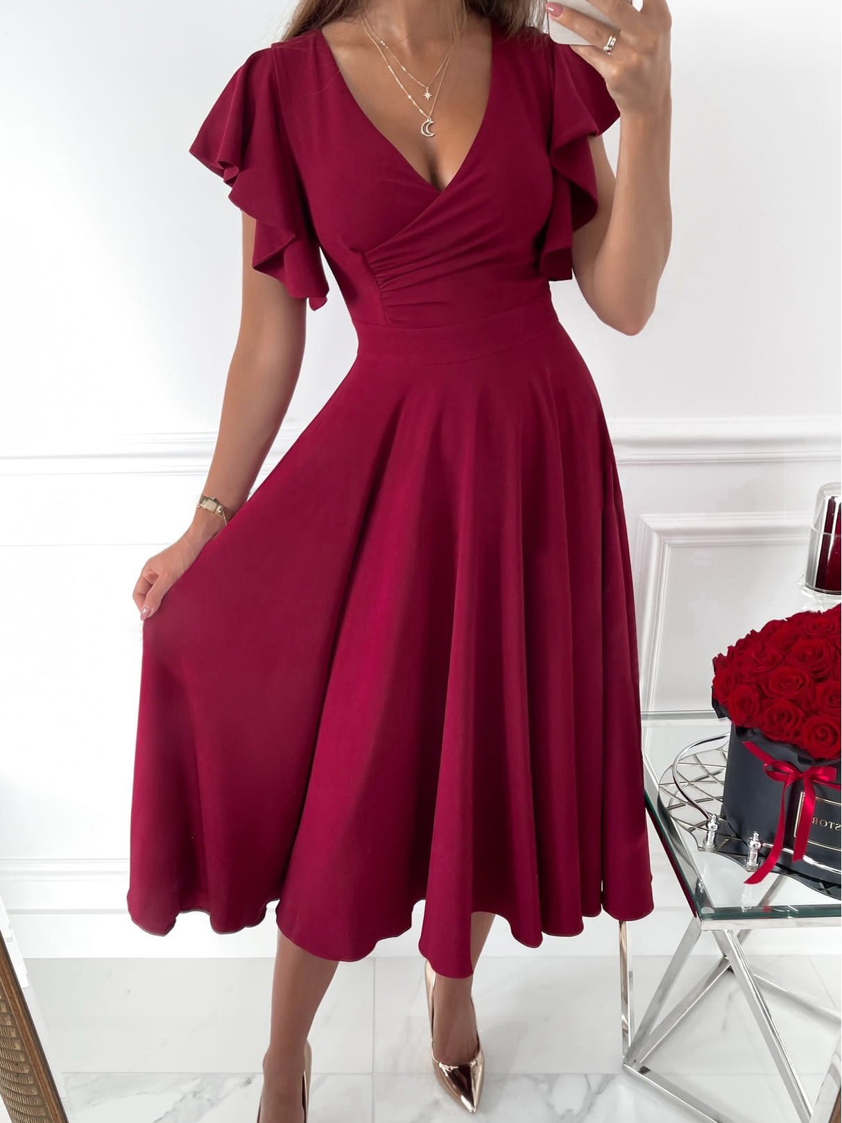 Beautifully Crafted Dress in a Classic Style