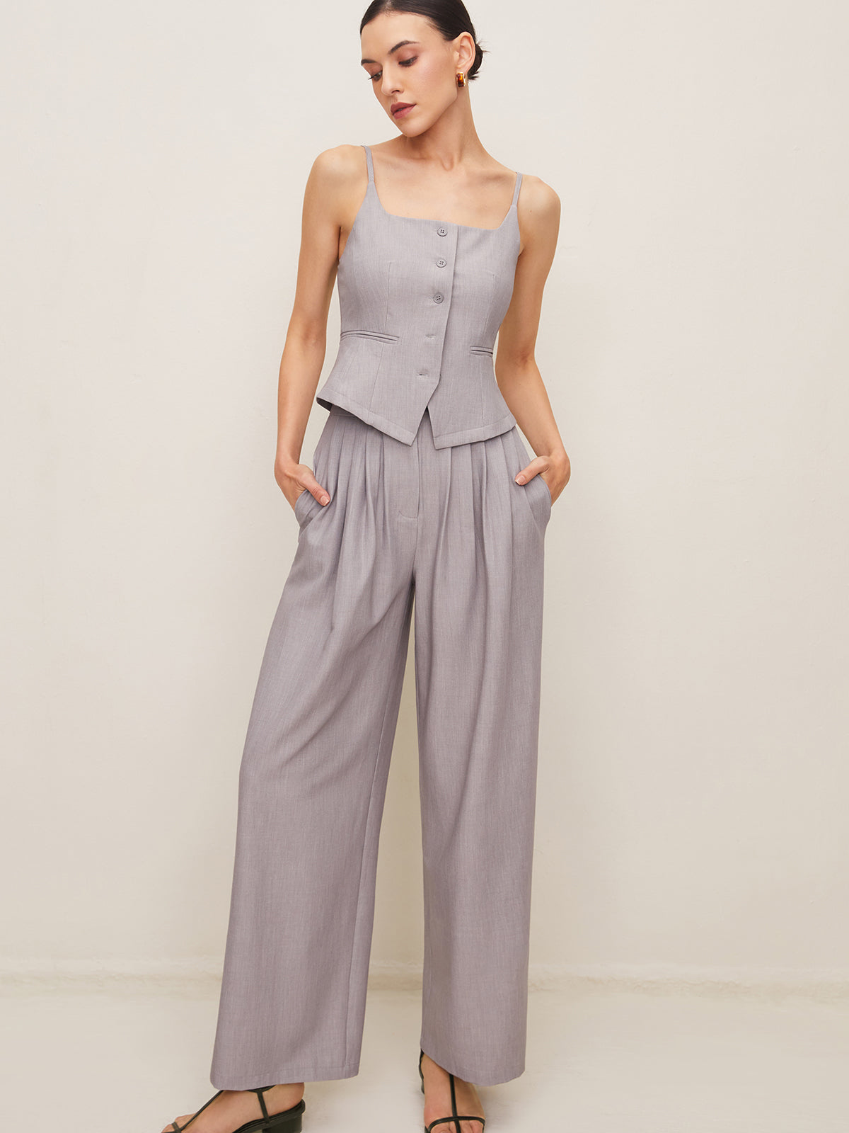 Beautifully Finished Pants in a Timeless Design