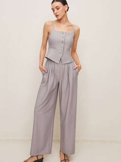 Beautifully Finished Pants in a Timeless Design