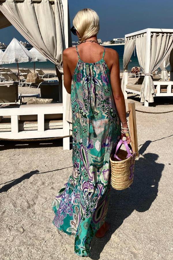 Classic Vintage & Enduringly Stylish Dress