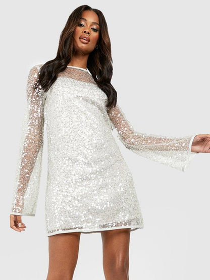 Well Tailored Dress with a Graceful Silhouette