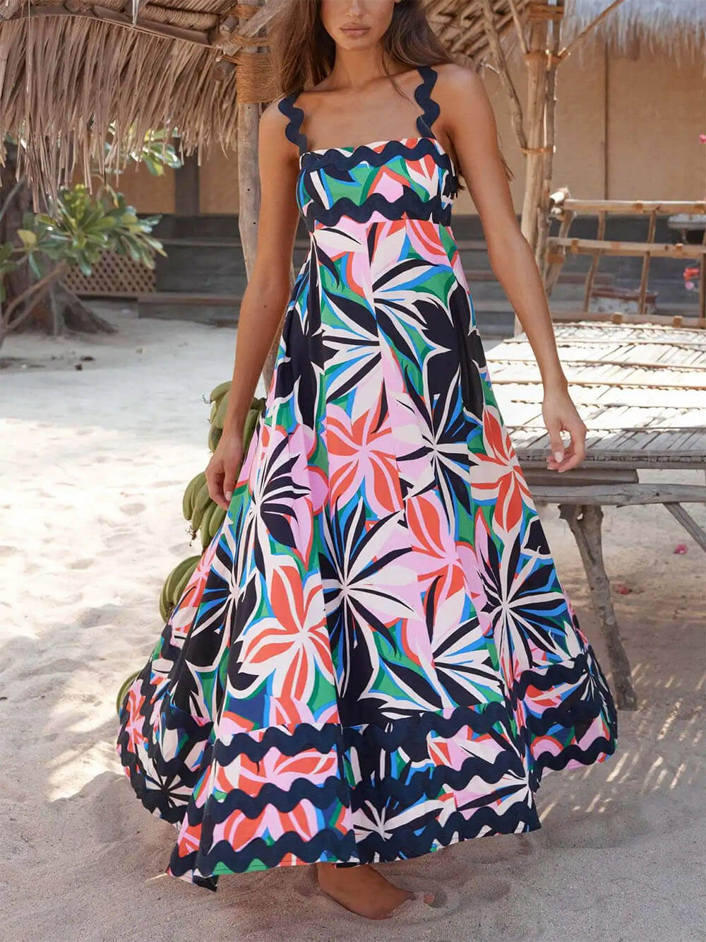 Classic Vintage Dress with a Flattering Fit
