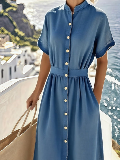 Classic Vintage Dress with a Flattering Fit