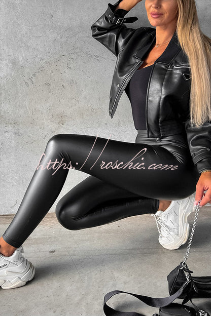 Well Tailored Pants with a Graceful Silhouette