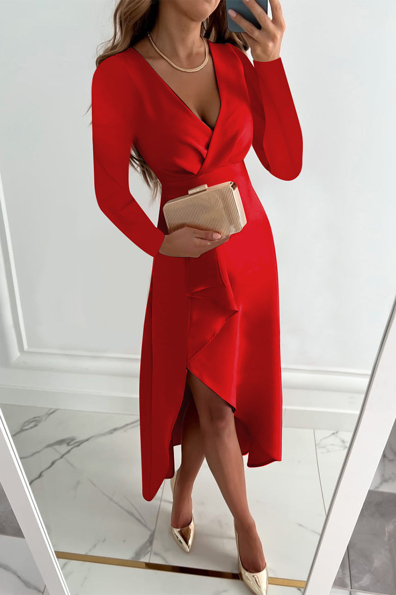 Beautifully Finished Dress in a Timeless Design
