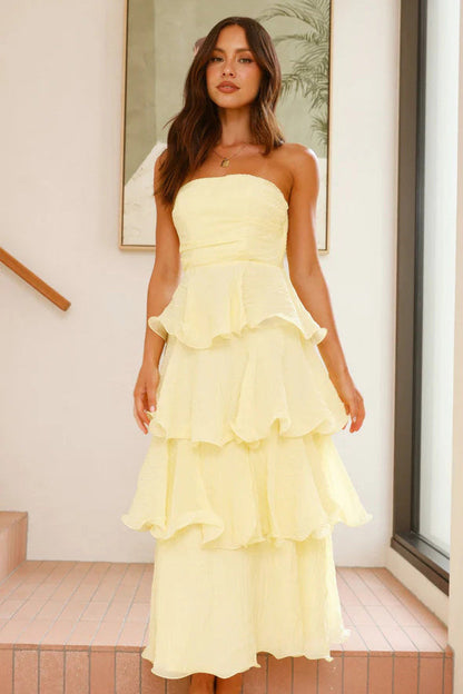 Well Tailored Dress with a Graceful Silhouette