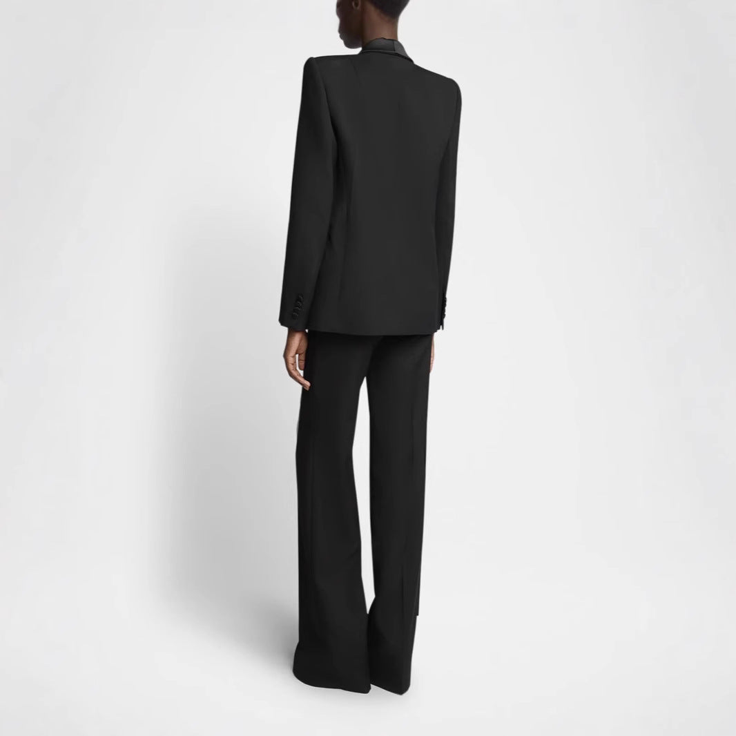 Gracefully Styled Coat for Any Occasion