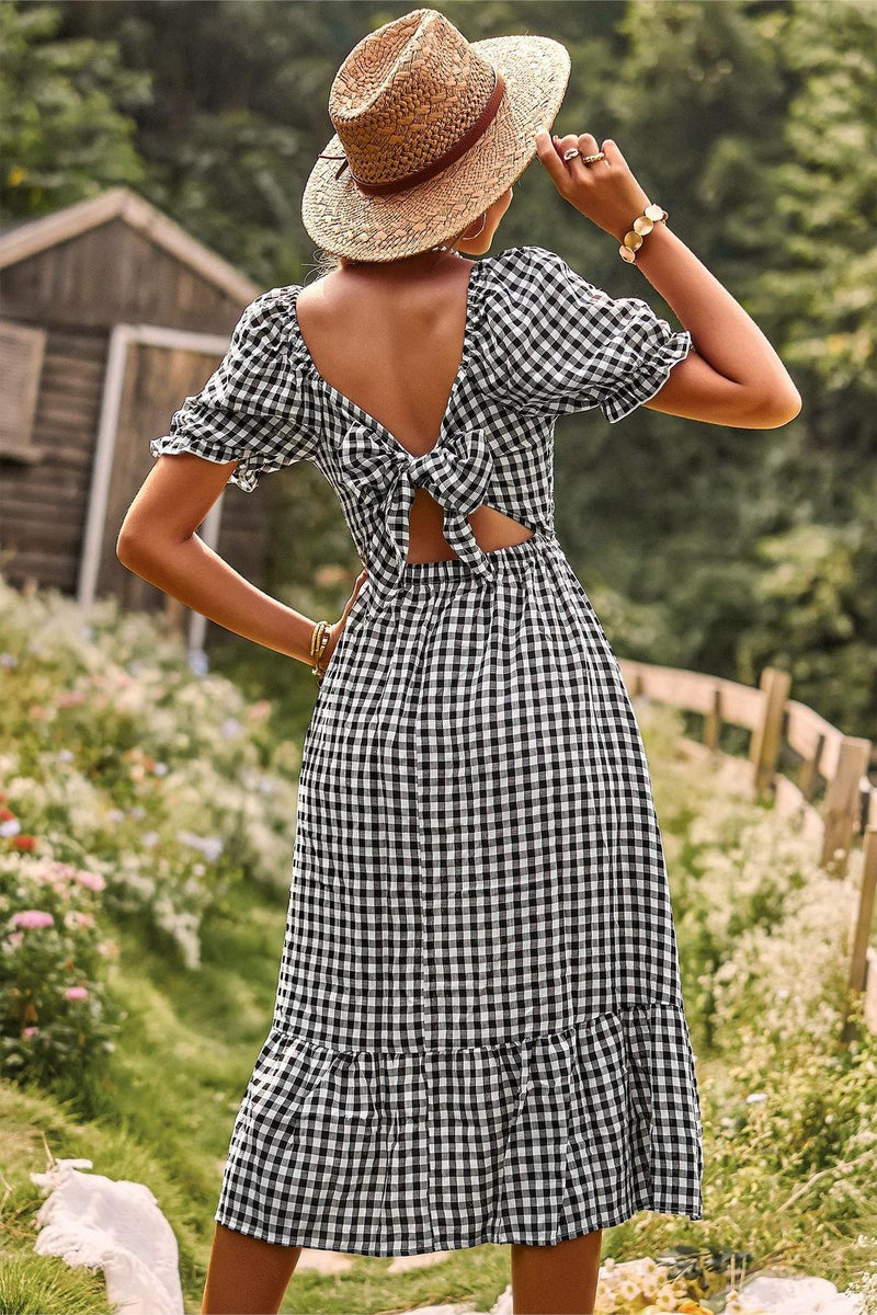 A Vintage Style Dress with Delicate Timeless Details