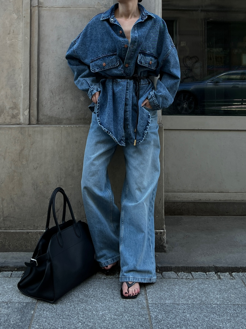 Effortlessly Elegant Jacket with a Timeless Design