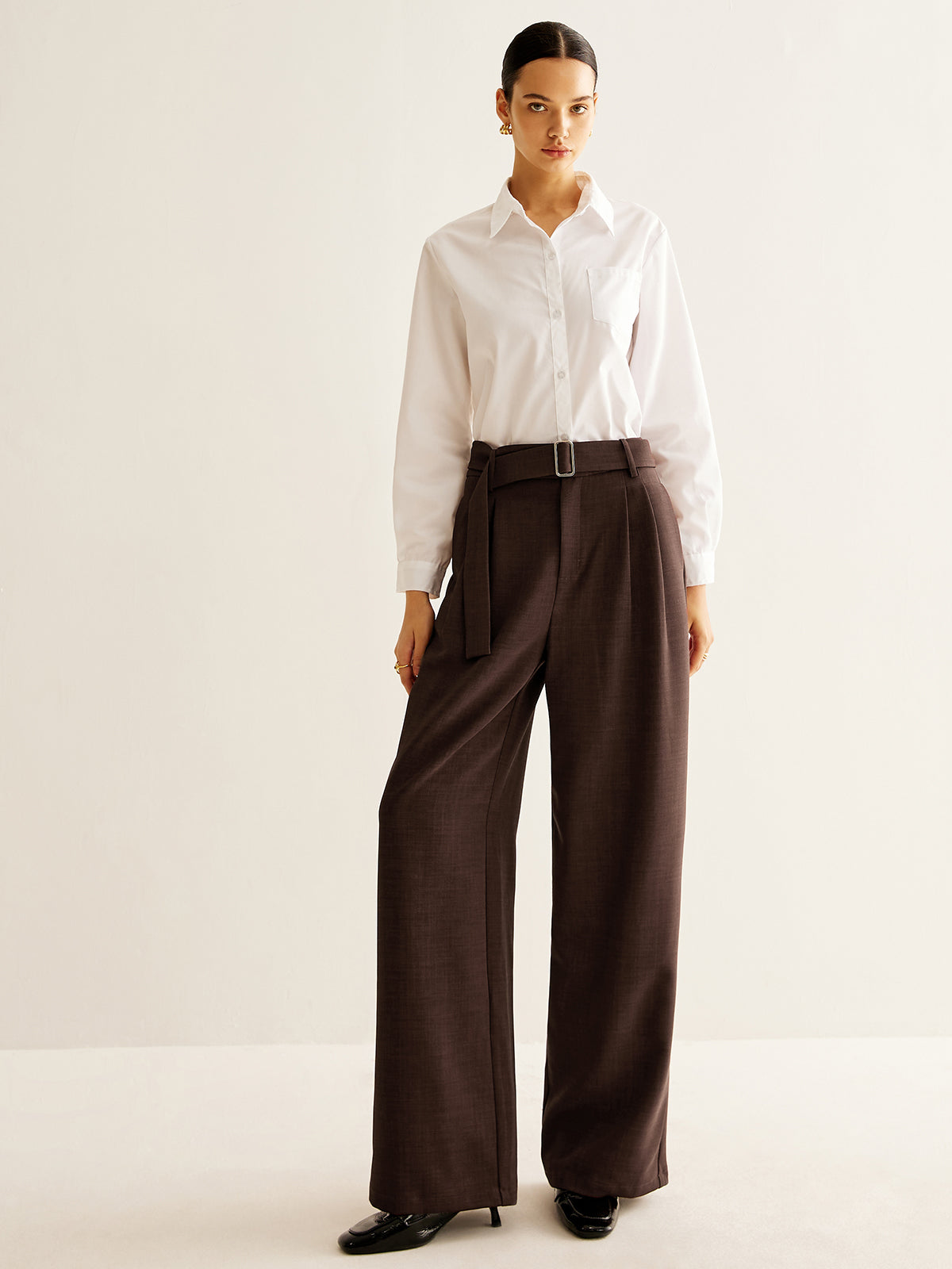 Classic Vintage Pants with a Flattering Fit