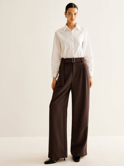 Classic Vintage Pants with a Flattering Fit