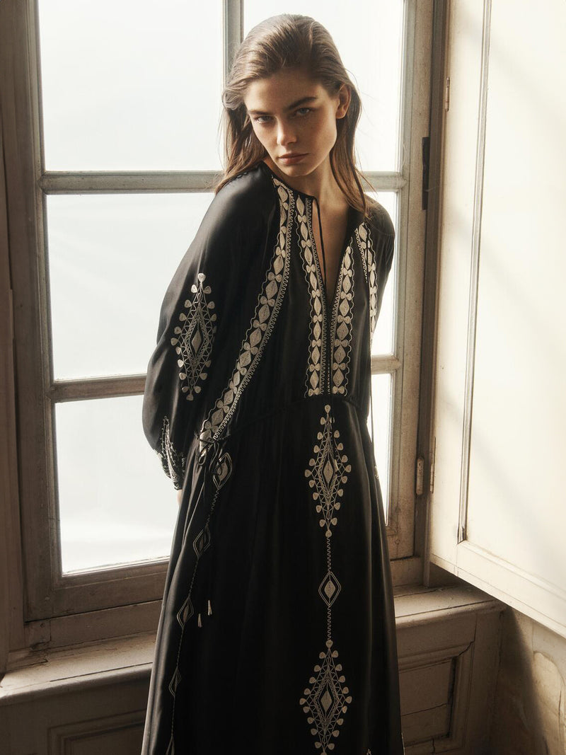 A Vintage Style Dress with Delicate Timeless Details