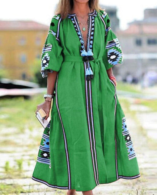 Beautifully Finished Dress in a Timeless Design