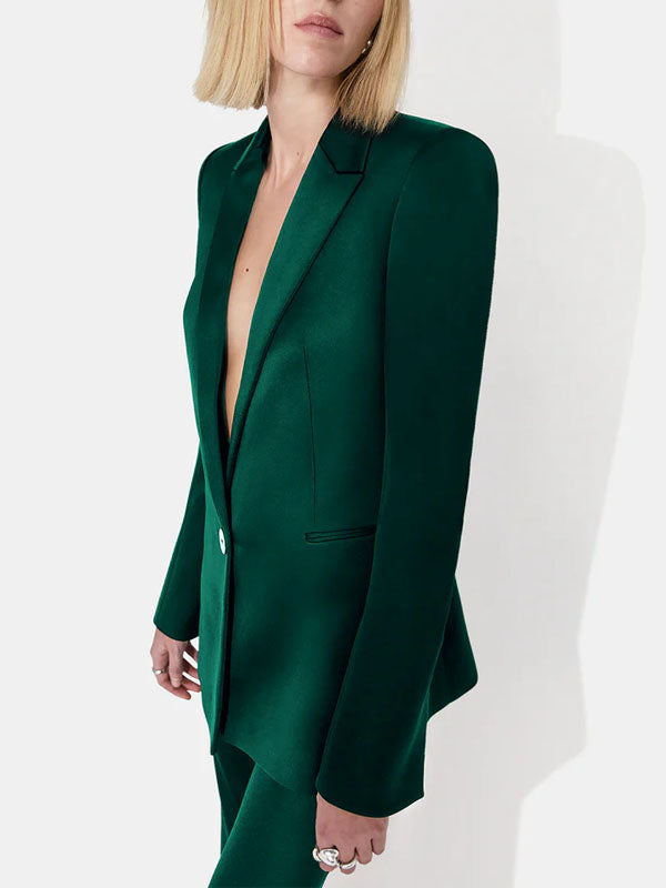 Well Tailored Garment with a Graceful Silhouette