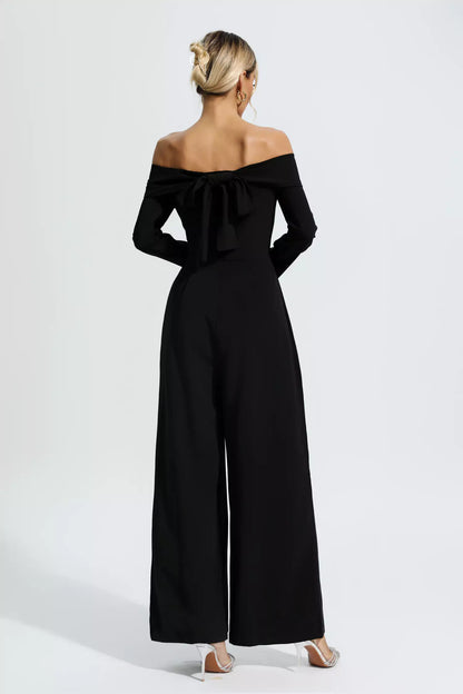 Effortlessly Elegant Garment with a Timeless Design