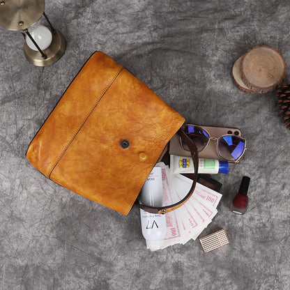 Gracefully Styled Bag for Any Occasion