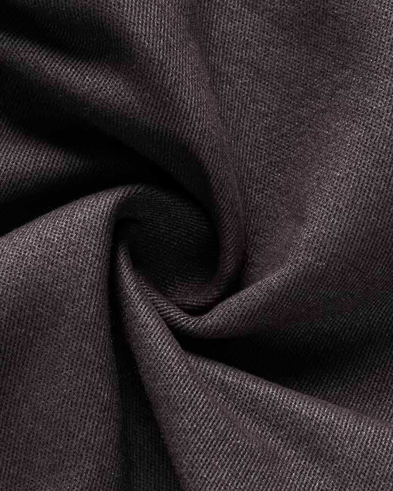 Effortlessly Elegant Pants with a Timeless Design
