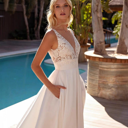 Beautifully Crafted Dress in a Classic Style