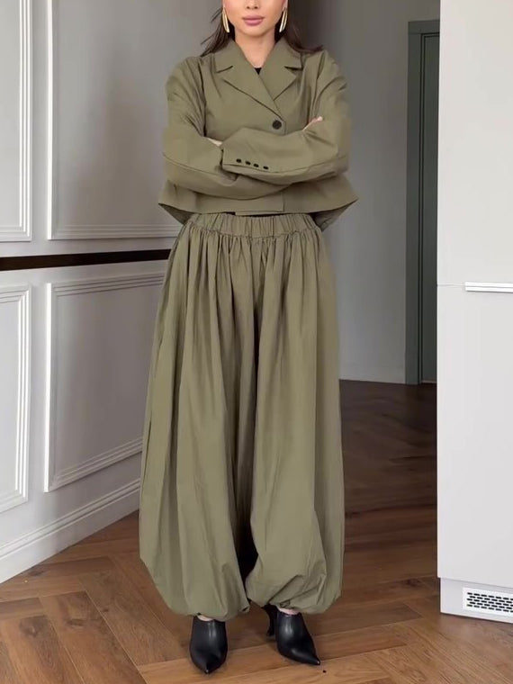 Well Tailored Jacket with a Graceful Silhouette