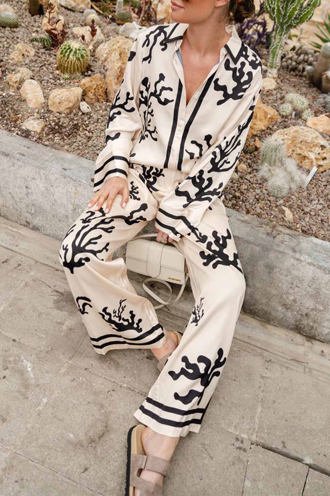 Elegantly Styled Pants for Everyday Wear