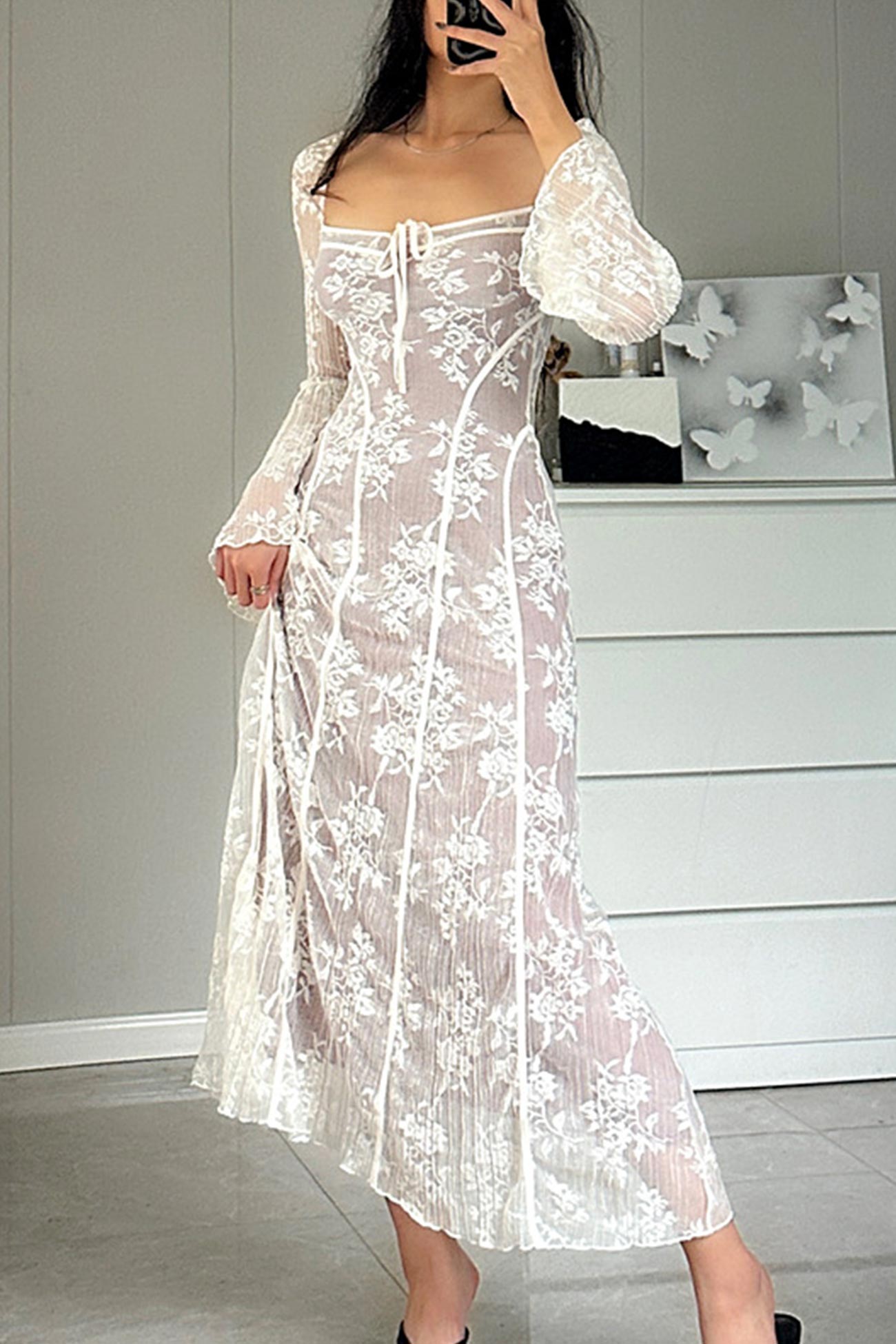Gracefully Styled Dress for Any Occasion